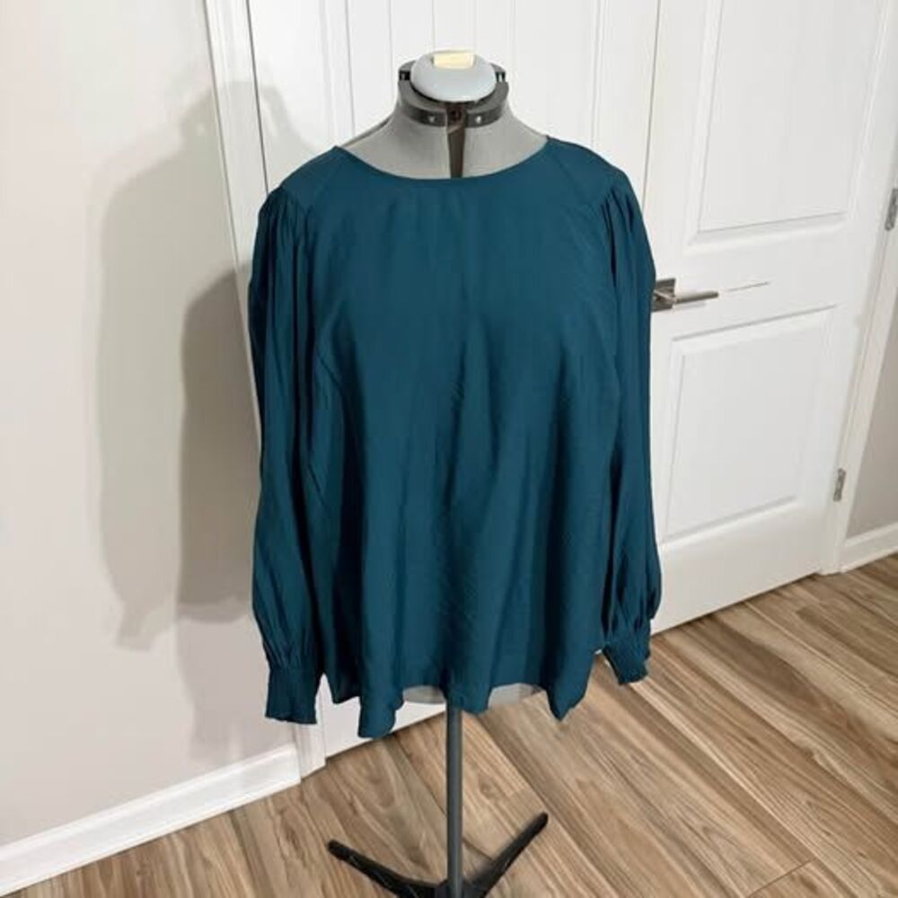 NWT Ava & Viv Teal 27” p‑p 30” length Long Sleeve Blouse Size 2X, C7532